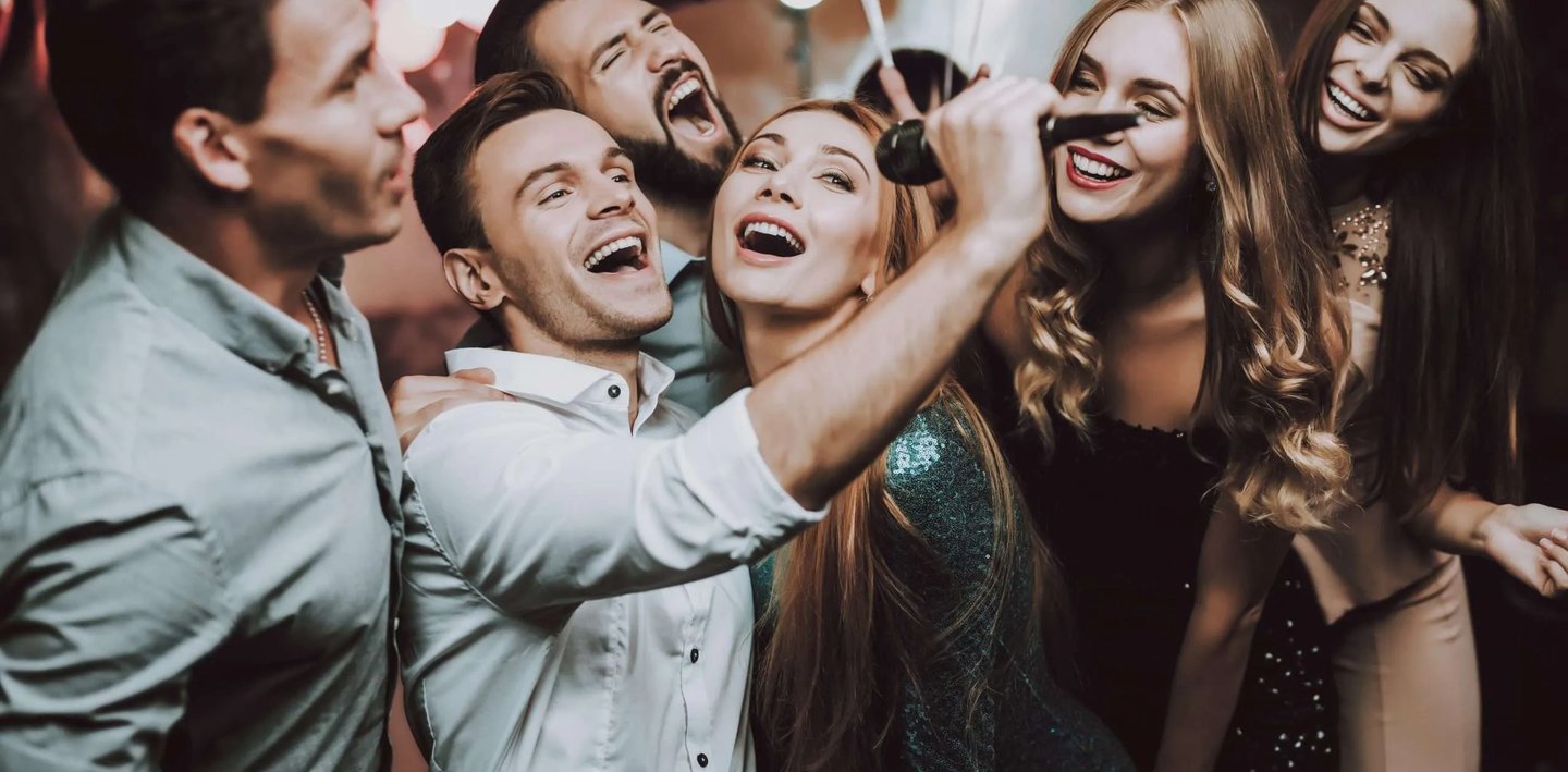 Top 5 Factors to Consider When Renting a Karaoke Machine in Dubai